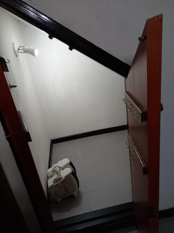 Apartamentos Willy - En Zona Residencial Con Estacionamiento Mendoza Exteriör bild