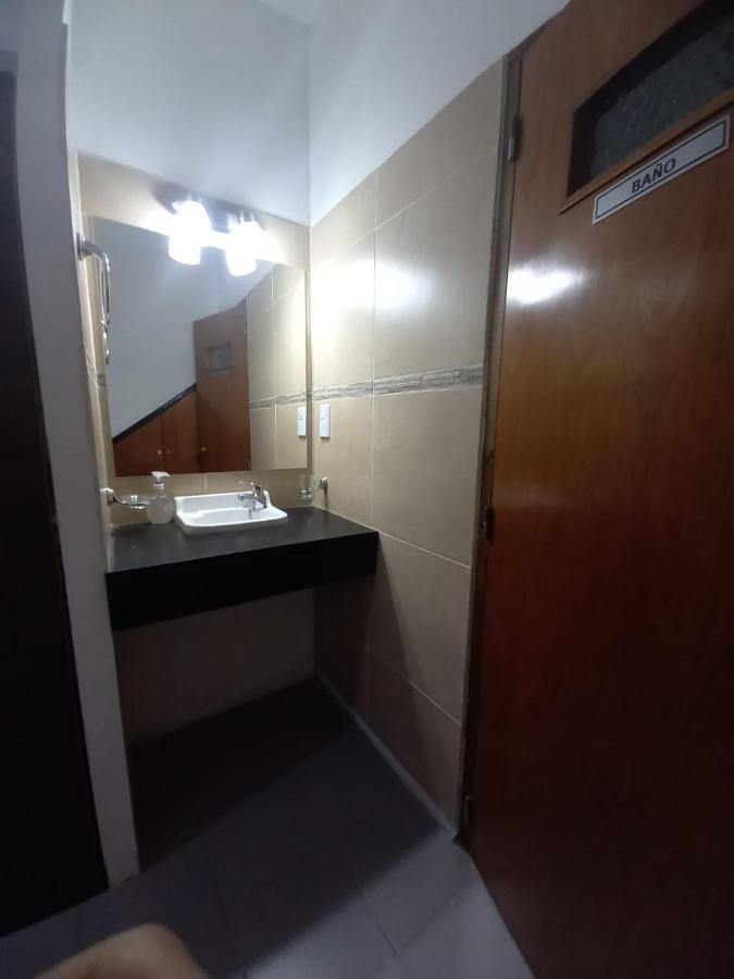 Apartamentos Willy - En Zona Residencial Con Estacionamiento Mendoza Exteriör bild