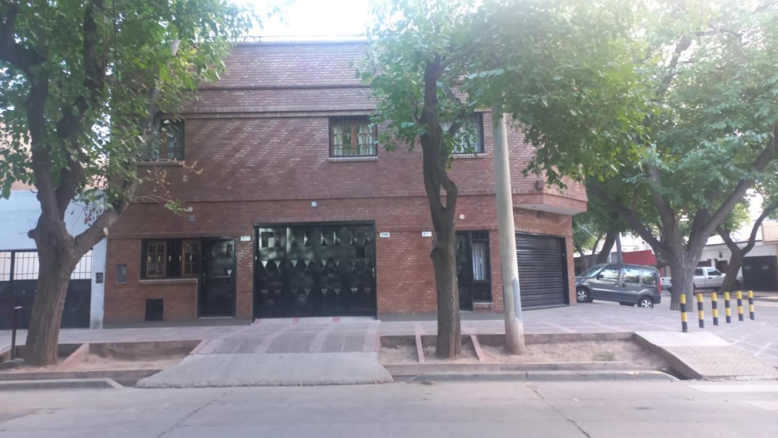 Apartamentos Willy - En Zona Residencial Con Estacionamiento Mendoza Exteriör bild