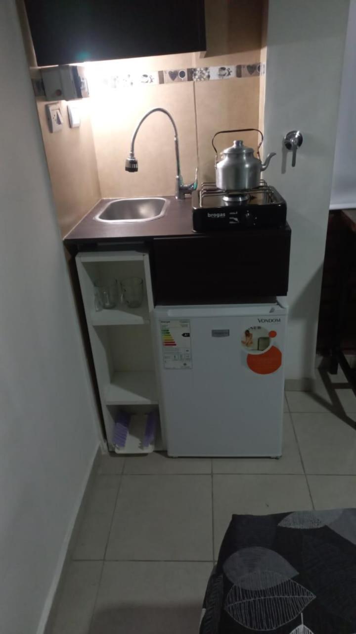 Apartamentos Willy - En Zona Residencial Con Estacionamiento Mendoza Exteriör bild