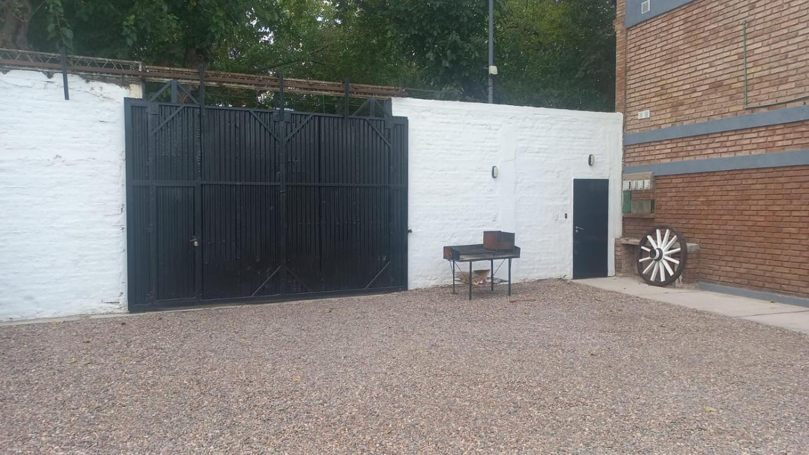 Apartamentos Willy - En Zona Residencial Con Estacionamiento Mendoza Exteriör bild
